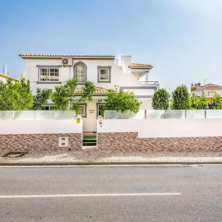 Jomar Villa Guia (Faro)